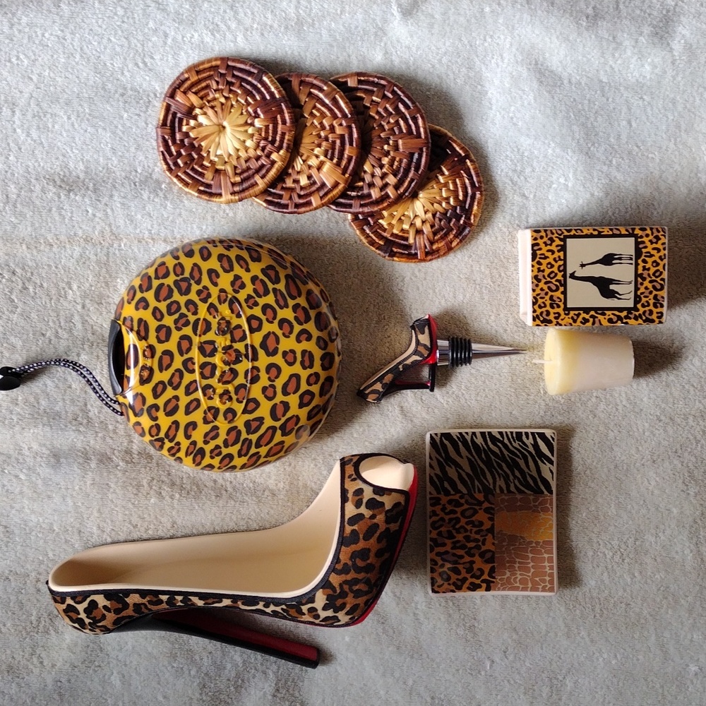 Wild Eye Leopard print wine set